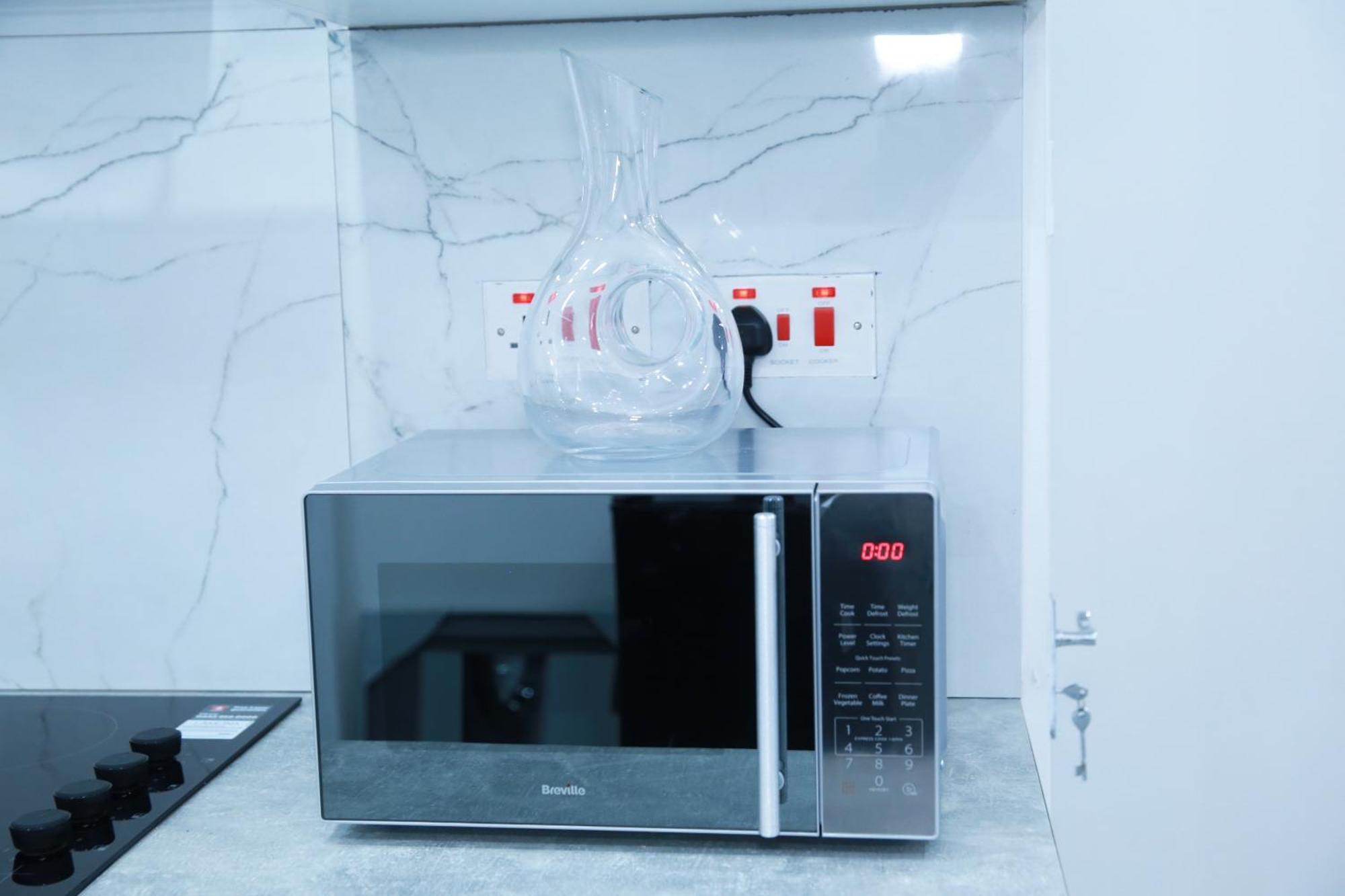 Lovely Apartment With Free Parking On Premises. Лондон Екстер'єр фото